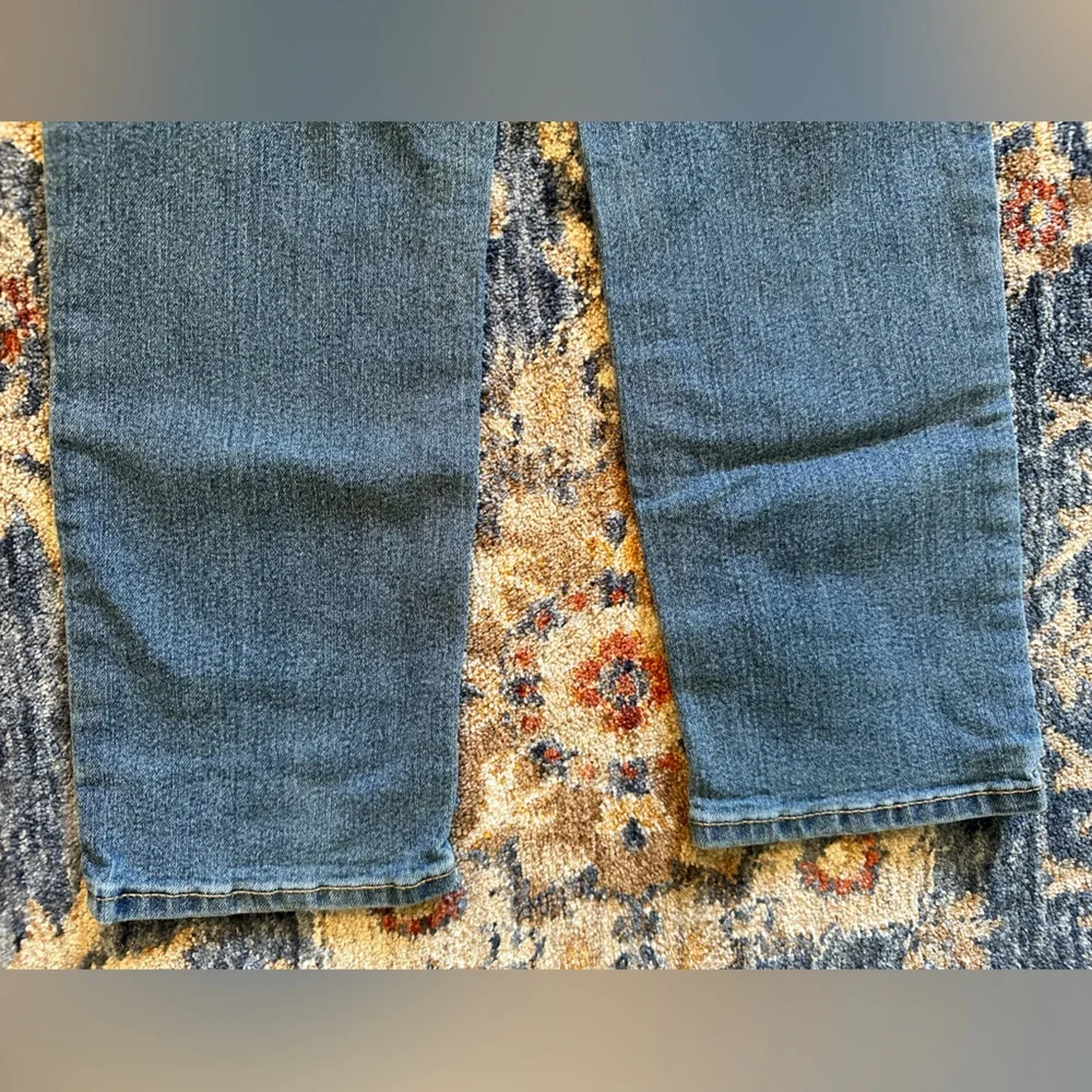 Osh Kosh kids blue denim classic style jeans size 6 regular adjustable waist
